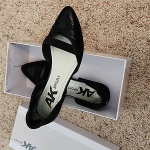 Anne Klein sport flats good condition